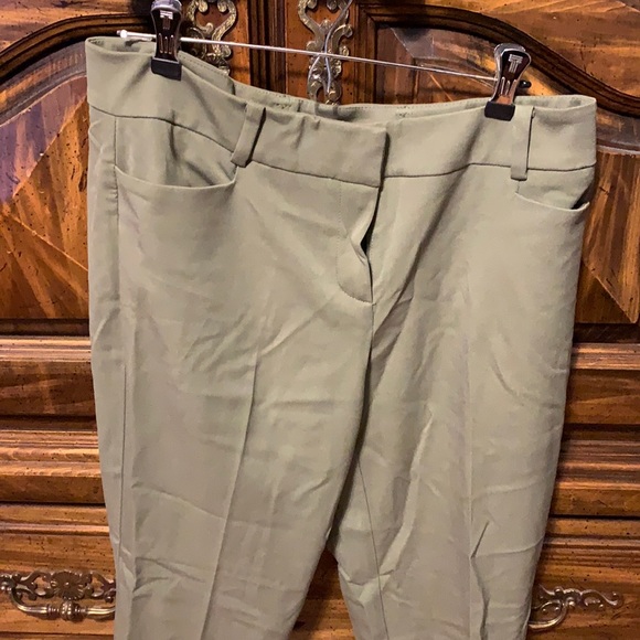 New York & Company Pants - Barely worn New York and company pants